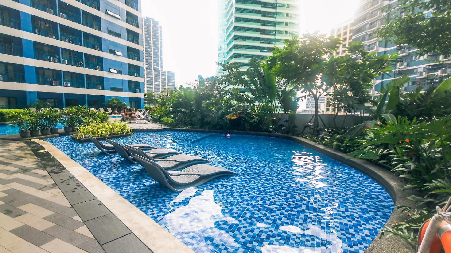 דירות מנילה Cozy Crash Pad A Laughter Friendly Makati 2270 Gym Swim Park 300 Mbps