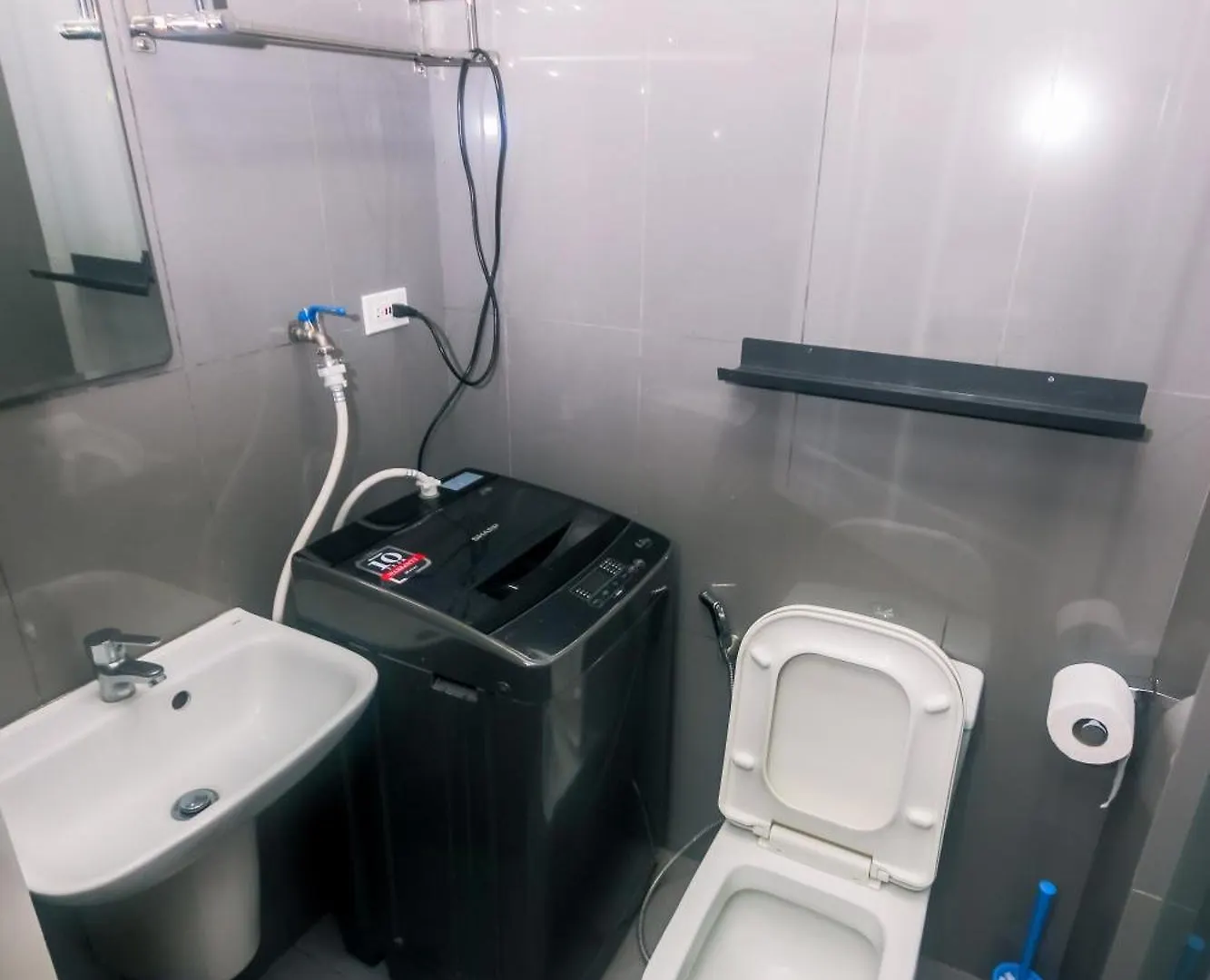 마닐라 Cozy Crash Pad A Laughter Friendly Makati 2270 Gym Swim Park 300 Mbps 아파트 0*,