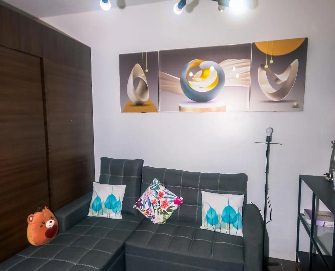 마닐라 Cozy Crash Pad A Laughter Friendly Makati 2270 Gym Swim Park 300 Mbps 아파트