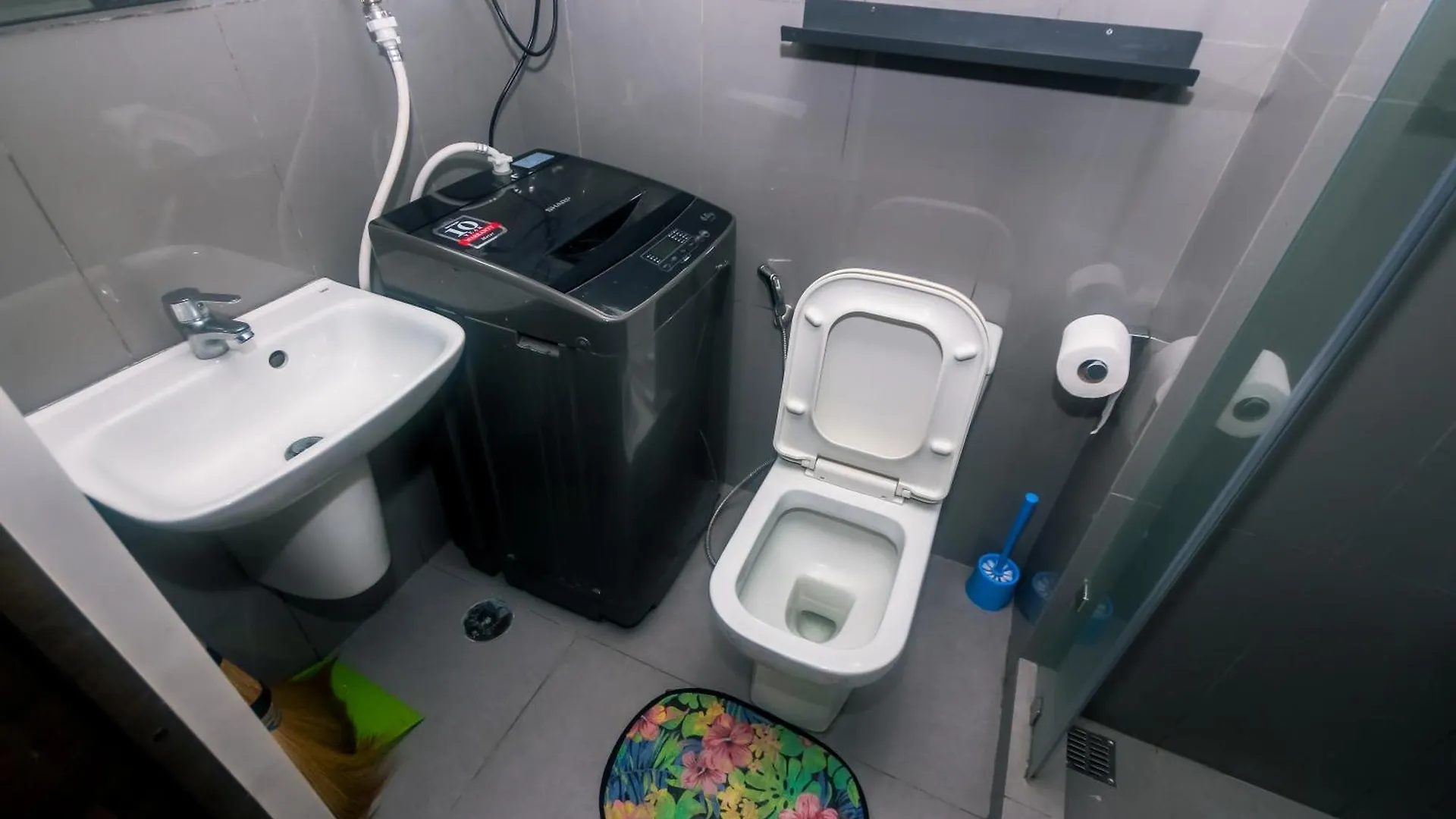 마닐라 Cozy Crash Pad A Laughter Friendly Makati 2270 Gym Swim Park 300 Mbps 아파트